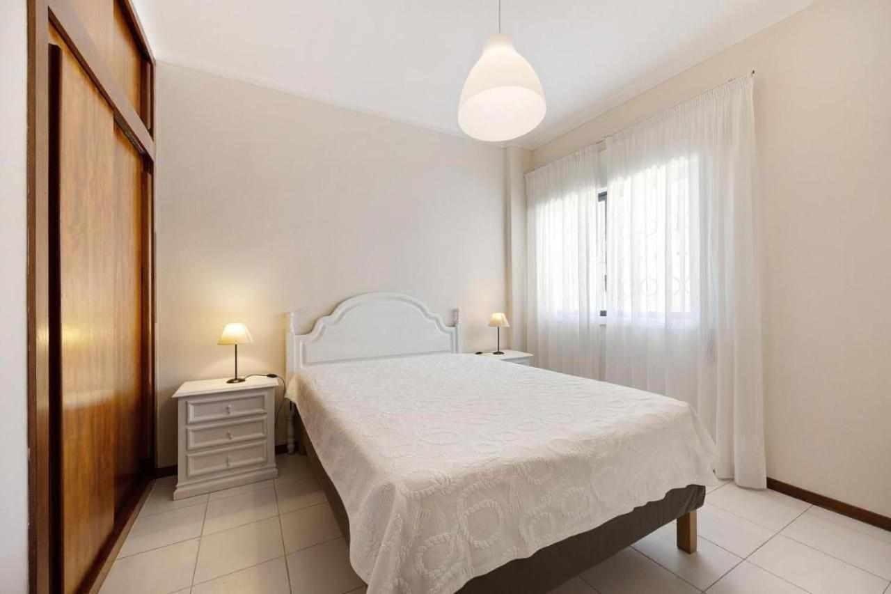 Apartamentos Torre Da Rocha Frente Ao Mar Portimão Eksteriør billede