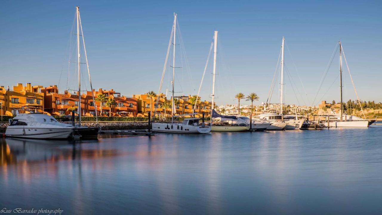 Apartamentos Torre Da Rocha Frente Ao Mar Portimão Eksteriør billede