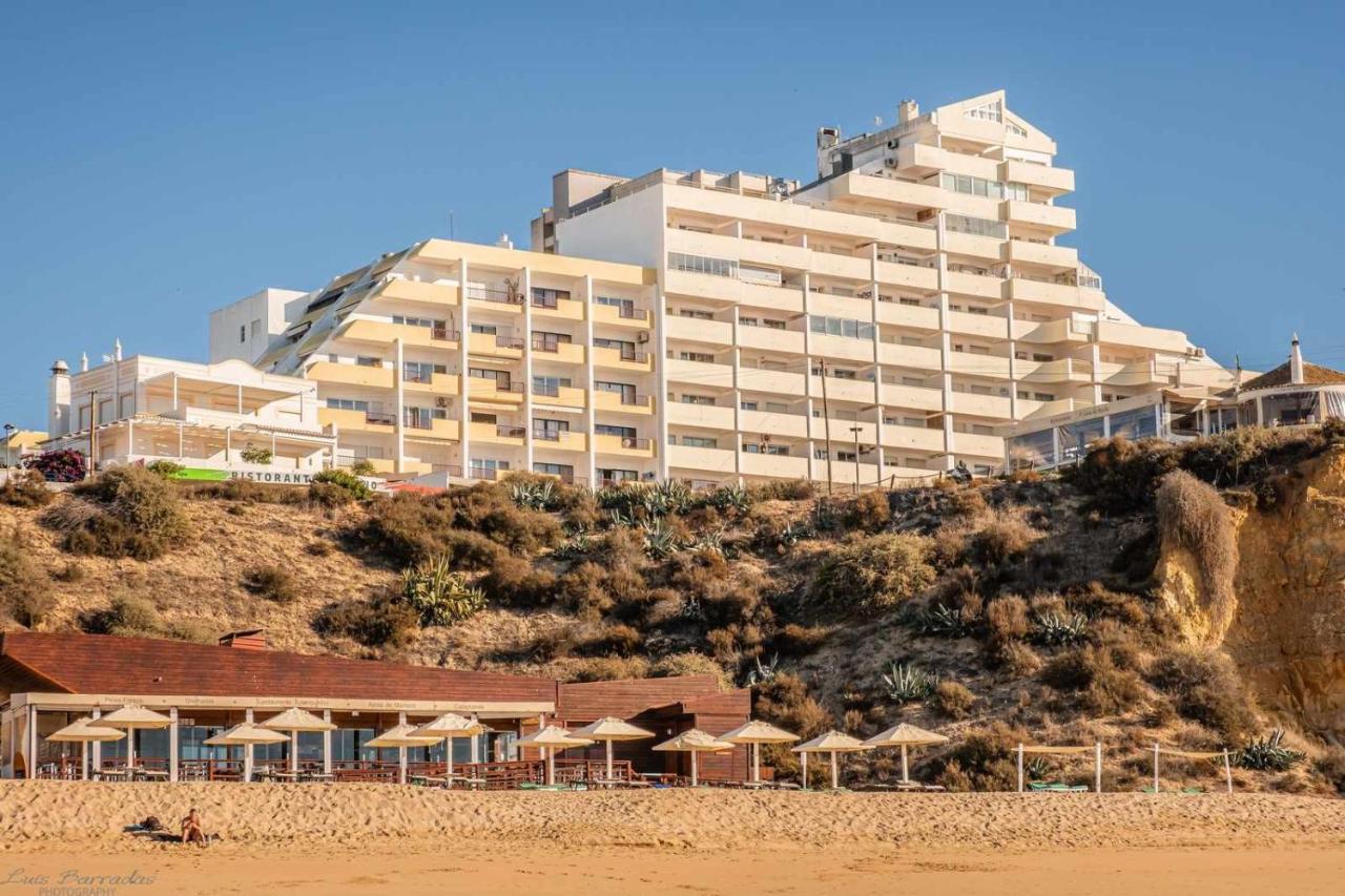 Apartamentos Torre Da Rocha Frente Ao Mar Portimão Eksteriør billede